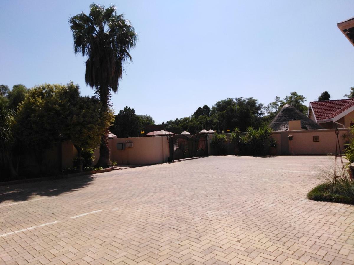 Tuscany Vryburg Exterior photo